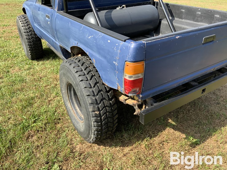 1986-jeep-fc170-image-12