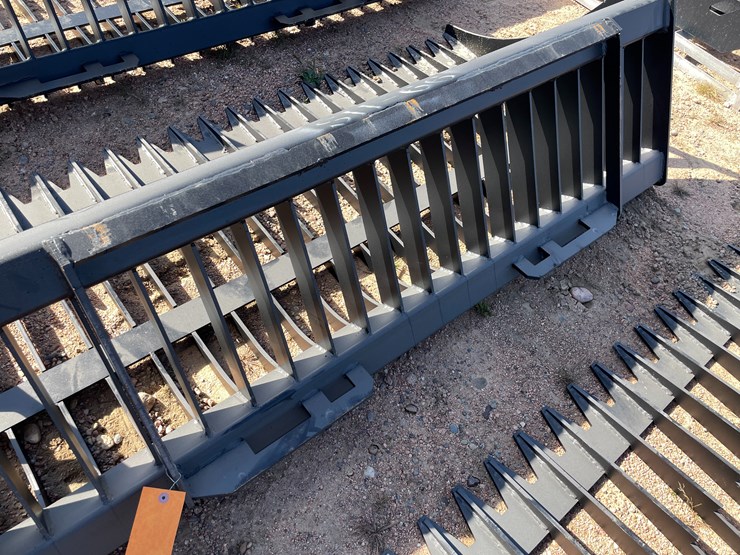 #4109-•-66"-rock-bucket-attachment-image-8