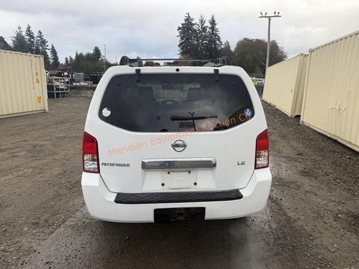 2005-nissan-pathfinder-le-image-6