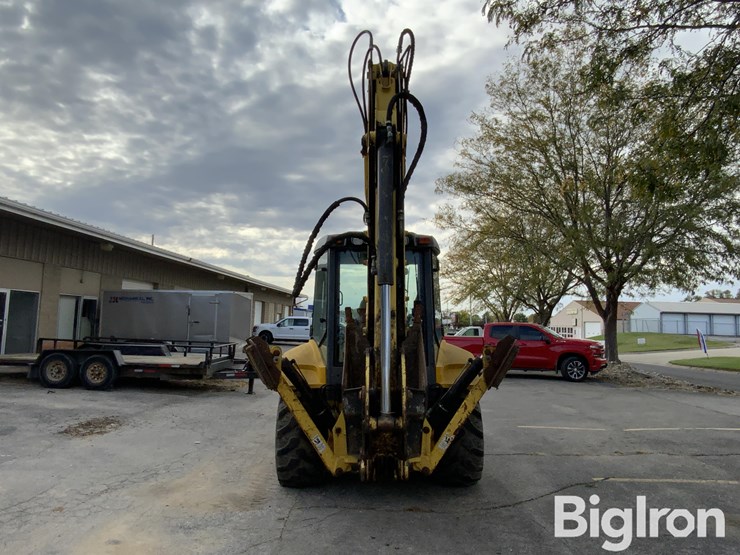 2005-new-holland-b95b-image-6