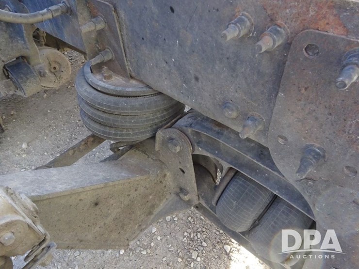 2018-freightliner-coronado-day-cab-glider-truck-(pz13996,-unit-773)-image-54