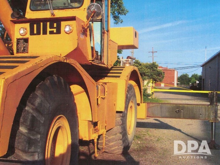 1984-grove-rt740-image-15