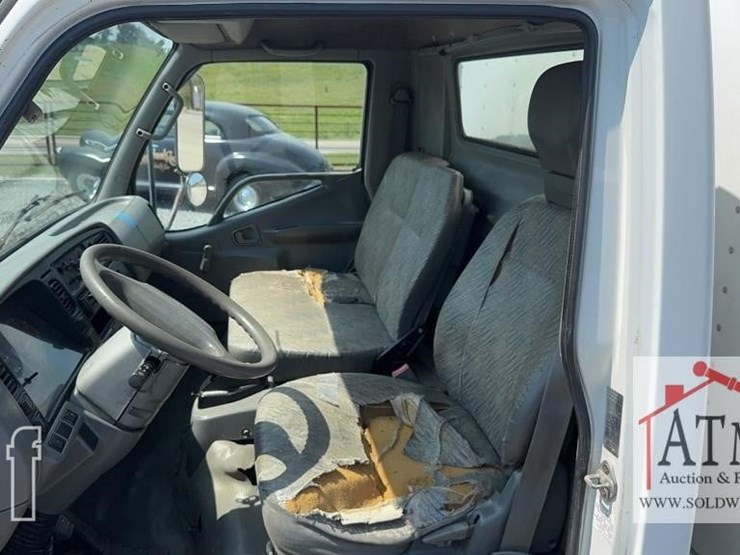 1999-mitsubishi-fuso-fe649-image-7