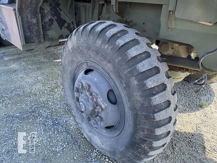 1983-am-general-m923-image-5