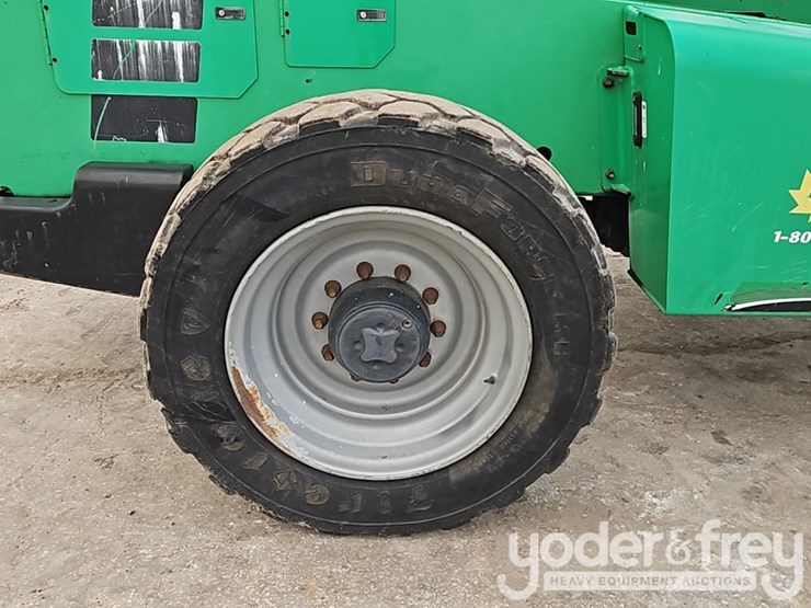 2016-sky-trak-10042-image-8