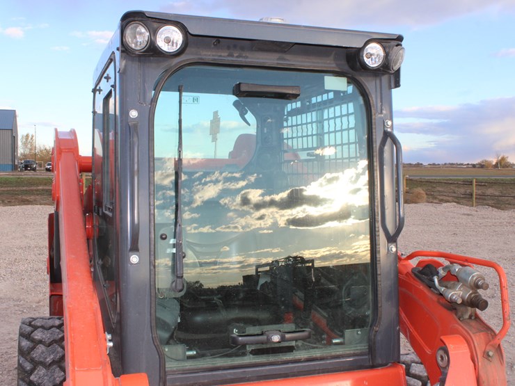 2023-kubota-ssv75-image-55