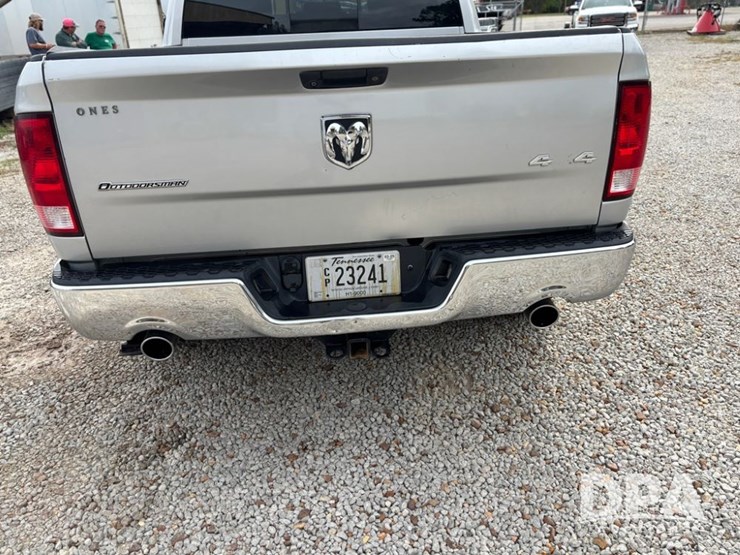 2018-dodge-ram-1500-image-23