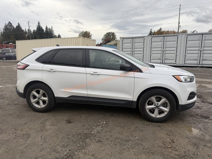 2020-ford-edge-image-13