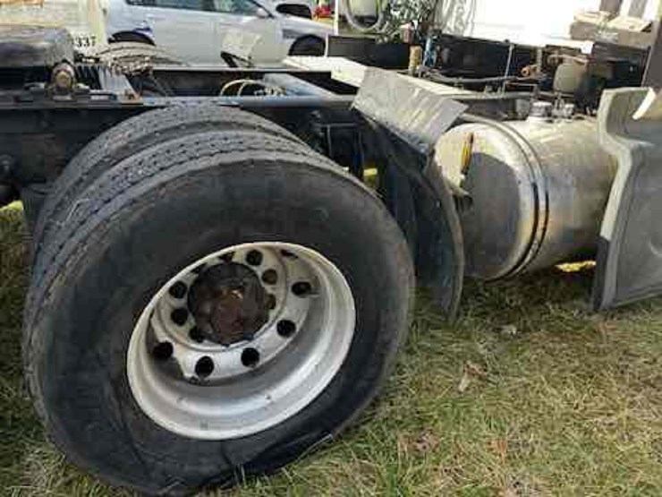 2016-international-prostar-image-8