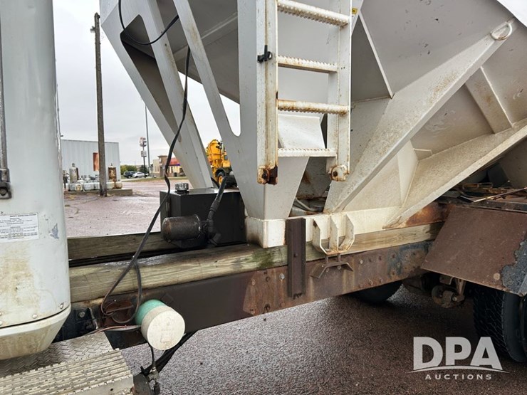 1992-international-9400-image-33