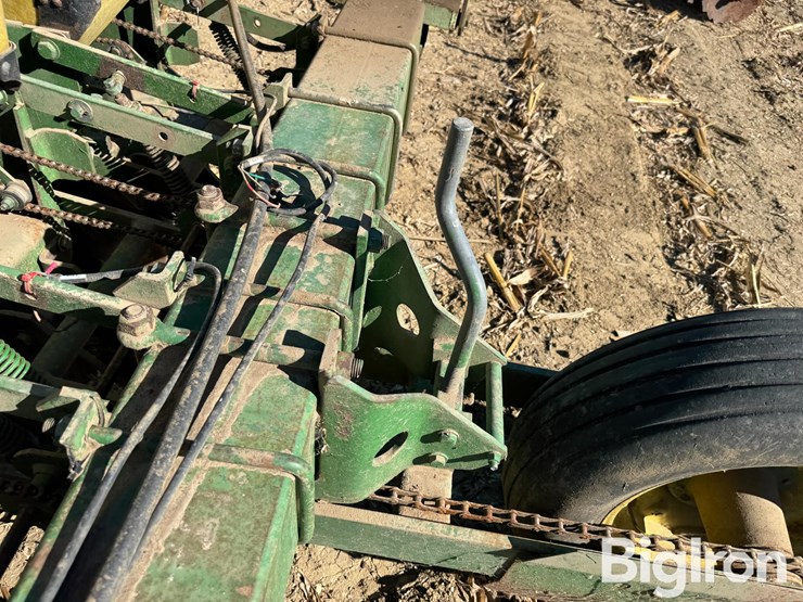 john-deere-7100-image-16