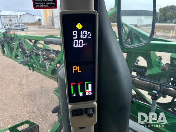 2018-john-deere-r4045-image-83