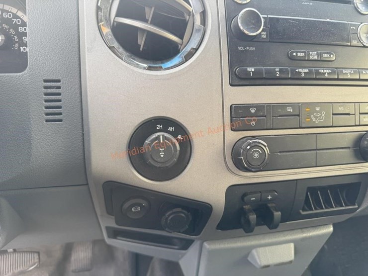 2015-ford-f350-xlt-image-48