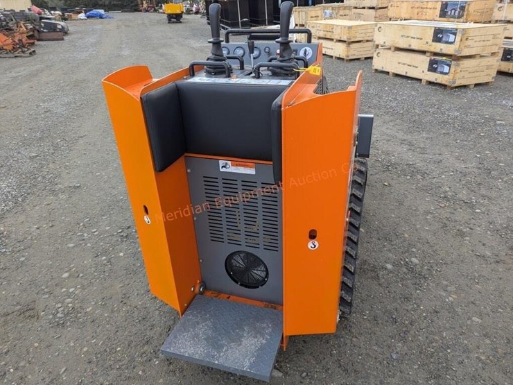 diggit-scl850-mini-tracked-loader-image-4