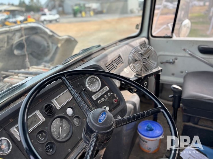 1994-ford-l8000-image-59