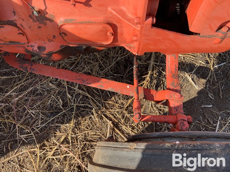 case-la-2wd-tractor-image-14