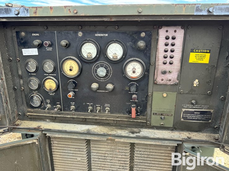 1975-allis-chalmers-6-image-12