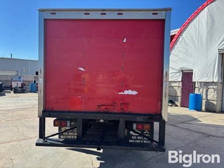 2012-mitsubishi-fuso-canter-fe180-image-6