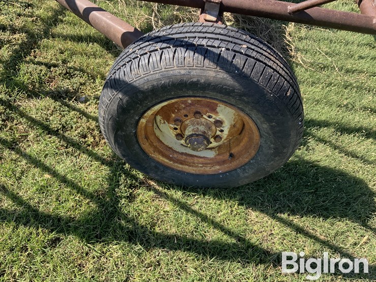 blattner-3-bale-hay-feeder-wagon-image-16