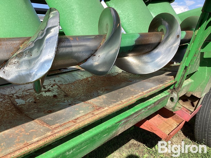 2011-john-deere-608c-image-19