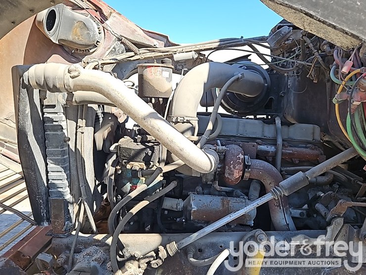 1988-ford-lt8000-image-21