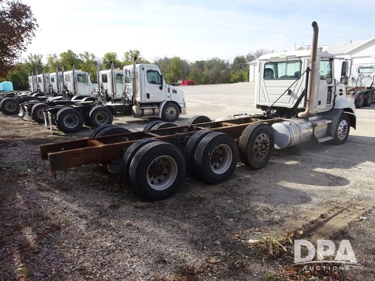 2014-mack-pinnacle-truck-(pz13988,-unit-239)-image-23