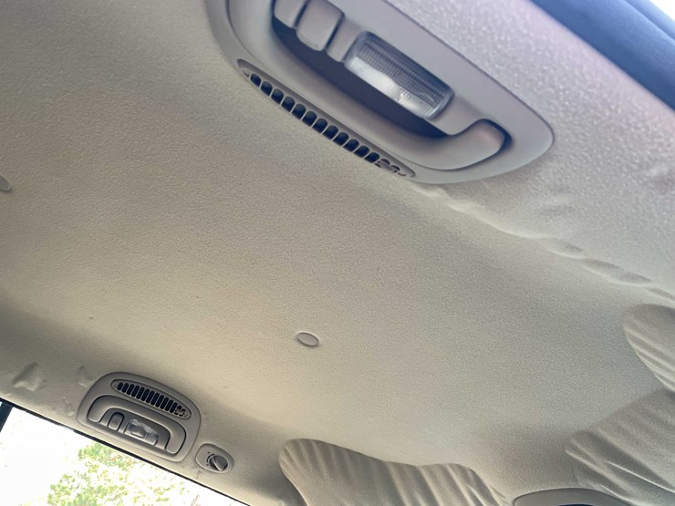 1999-chrysler-town-&-country-image-112