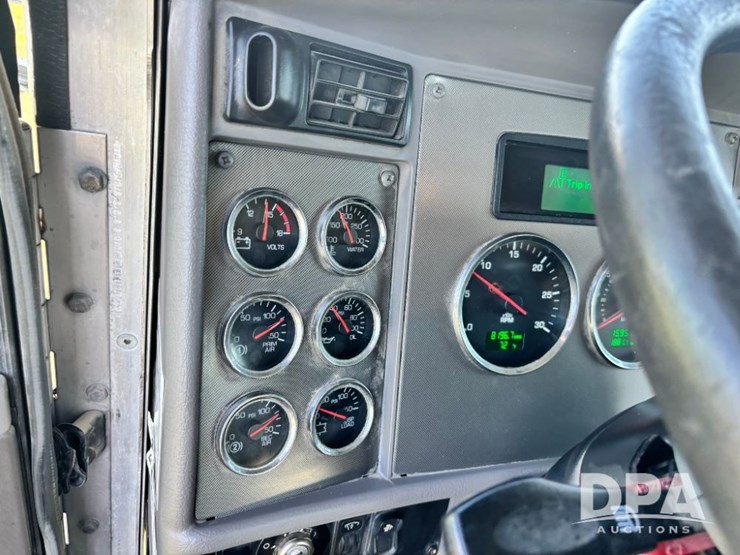 2013-kenworth-t370-image-79