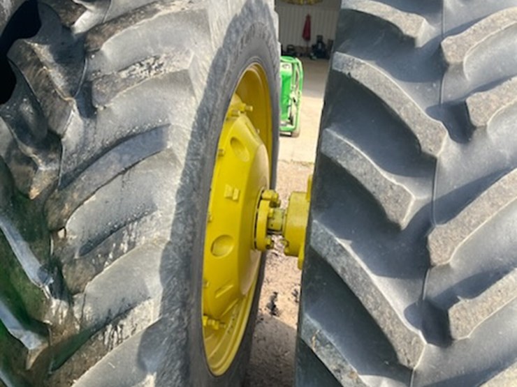 1989-john-deere-4555-image-13