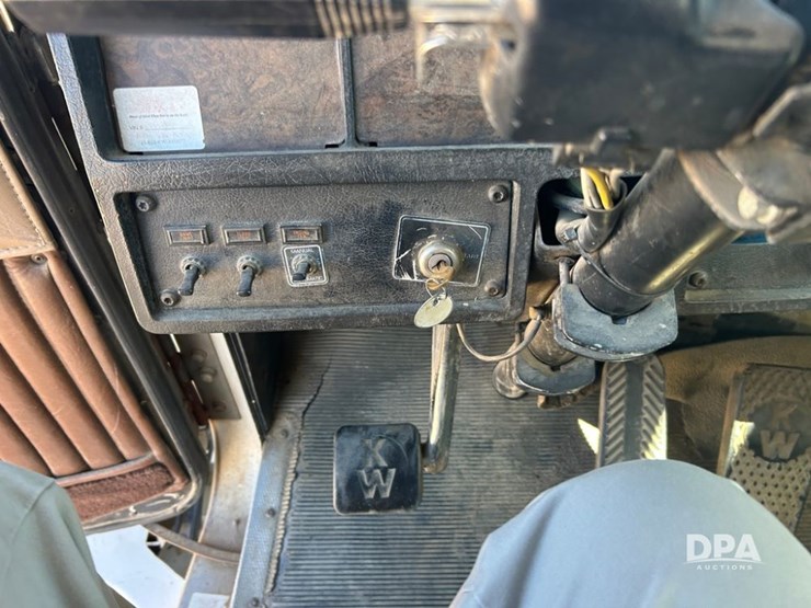 1991-kenworth-t600-image-43