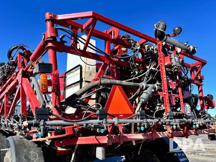 2020-case-ih-patriot-4440-image-80