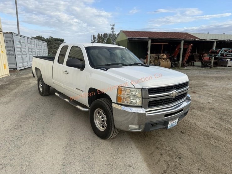 2008-chevrolet-silverado-2500-lt-image-13