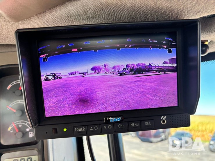 2020-case-ih-patriot-4440-image-113