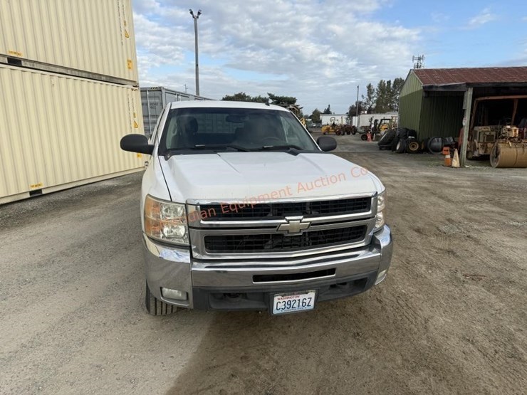2008-chevrolet-silverado-2500-lt-image-14