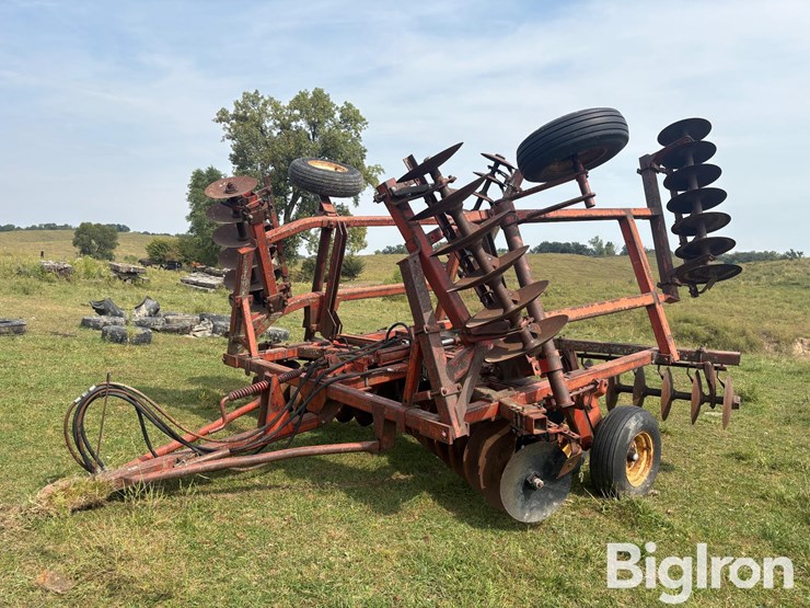 massey-ferguson-21-image-1