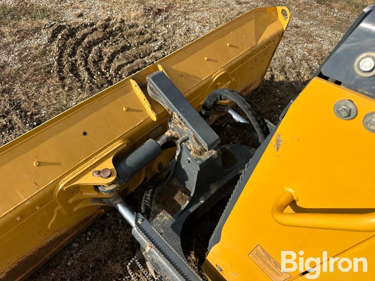 2016-deere-700k-lgp-image-18