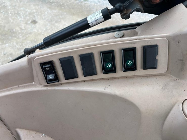 kubota-m7040-image-30