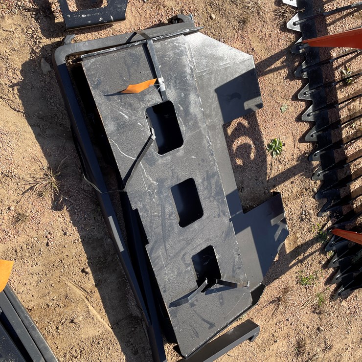 #4138 • Universal Pallet Fork Attachment