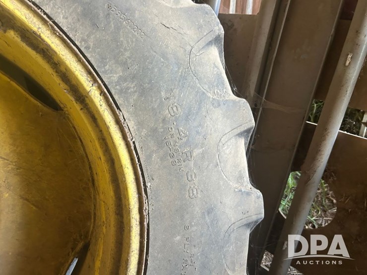 1972-john-deere-4320-image-47