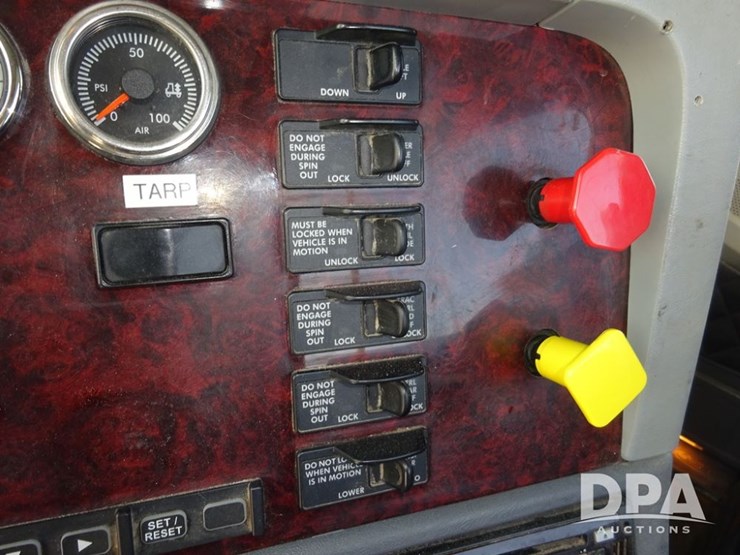 2018-freightliner-coronado-day-cab-glider-truck-(pz13996,-unit-773)-image-96