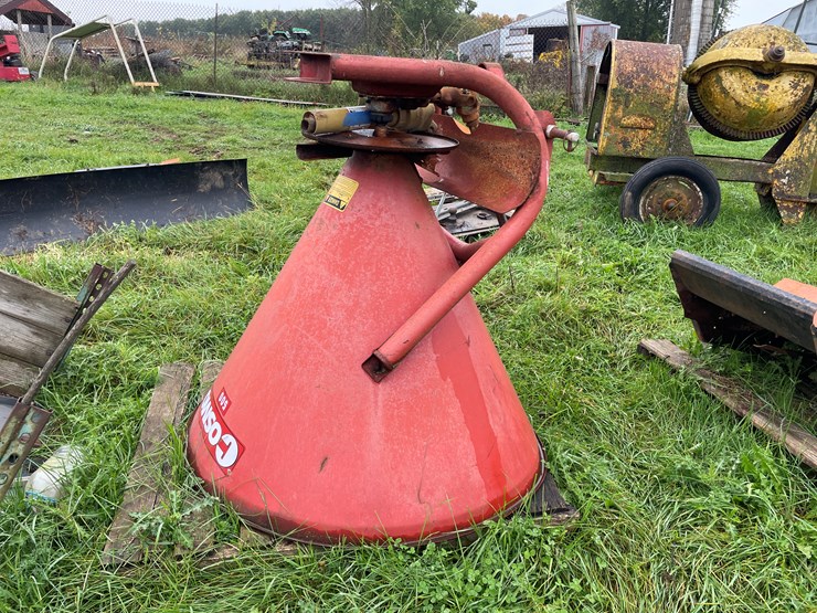 #8133-•-cosmo-500-fertilizer-spreader-image-4