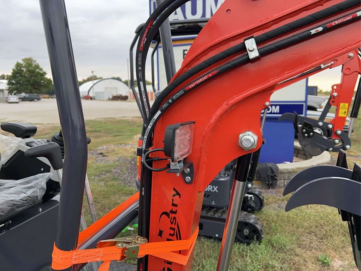 mini-excavator-mx15rx-image-32