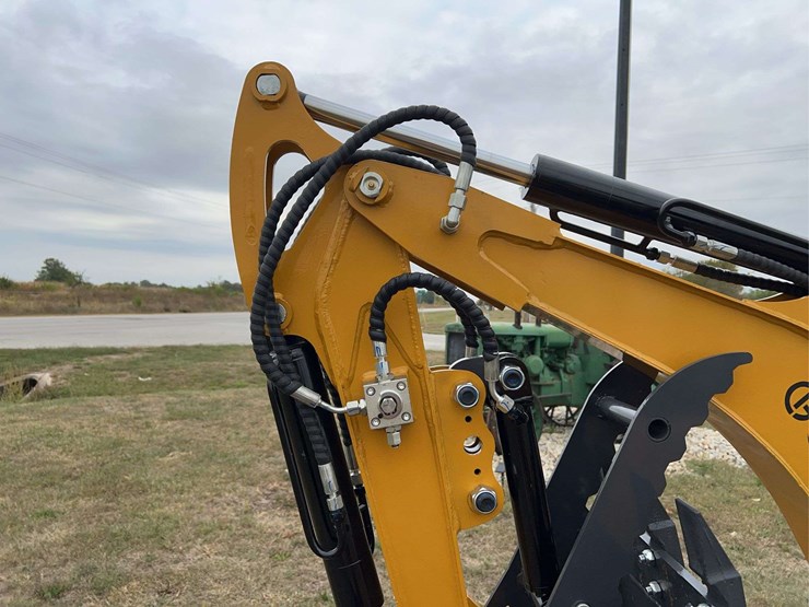 mini-excavator-qk20r-image-10