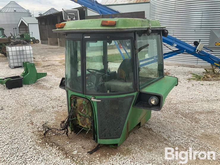 john-deere-30-image-1