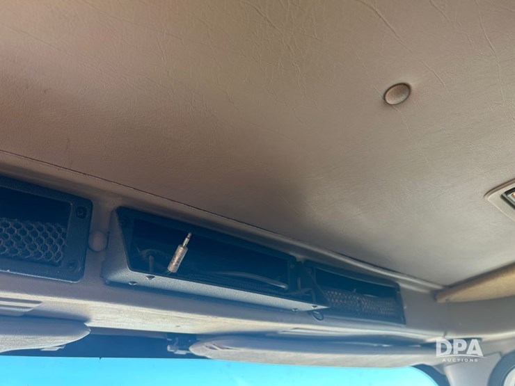 2006-international-9400i-liquid-truck-(cp1185-unit-15319)-image-40