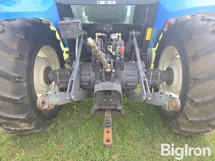 2002-new-holland-ts100-image-12