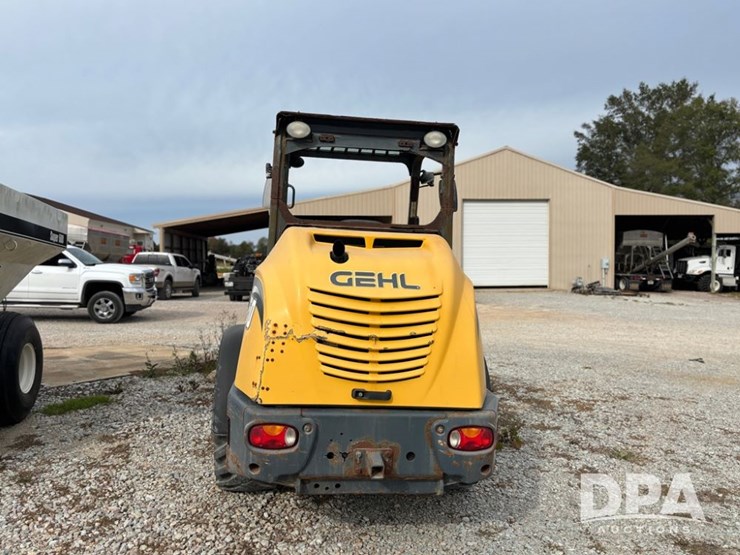 2018-gehl-750-image-4