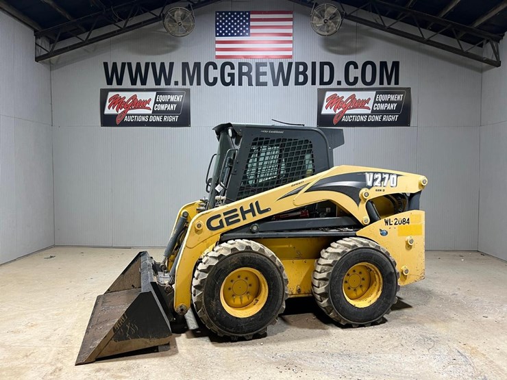 gehl-v270-image-1