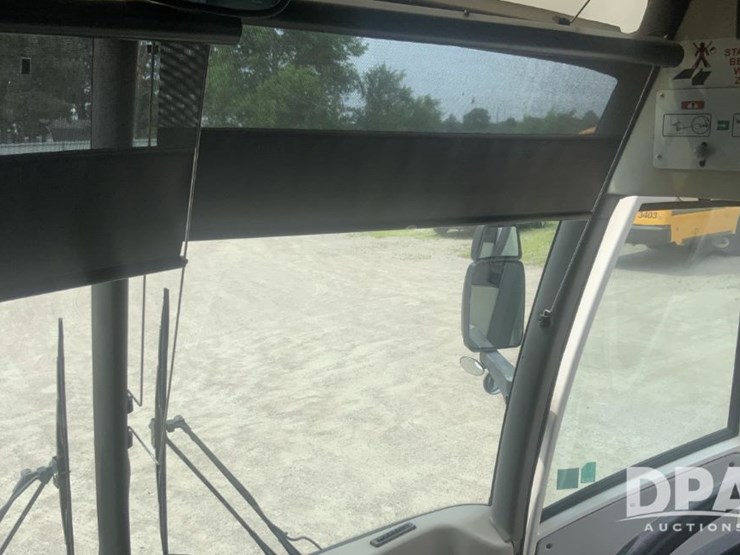 2001-mci-102-el3-image-63