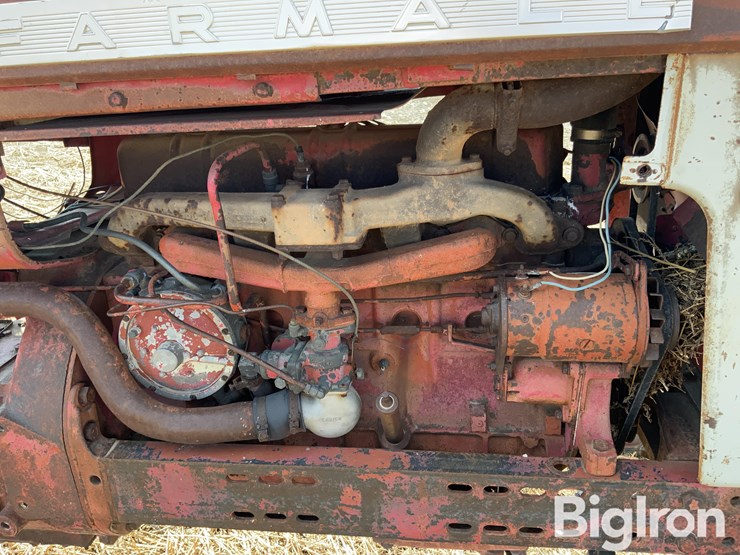 1959-farmall-560-2wd-tractor-image-19